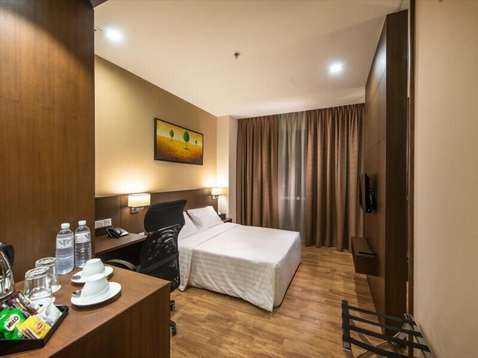 Keoja Hotel Kuala Belait Exterior foto