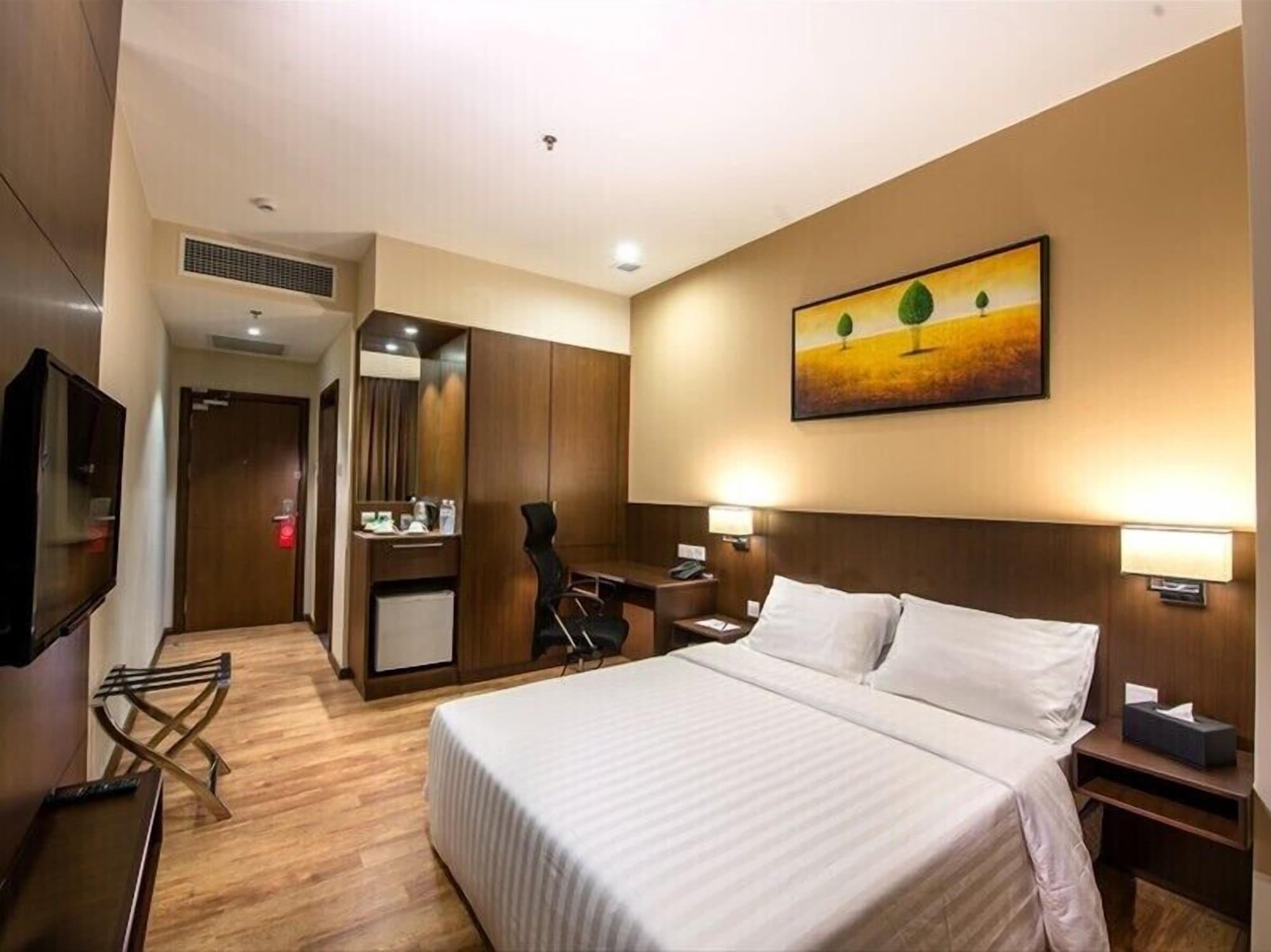 Keoja Hotel Kuala Belait Exterior foto