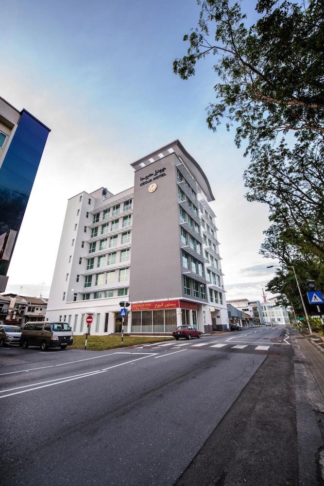 Keoja Hotel Kuala Belait Exterior foto