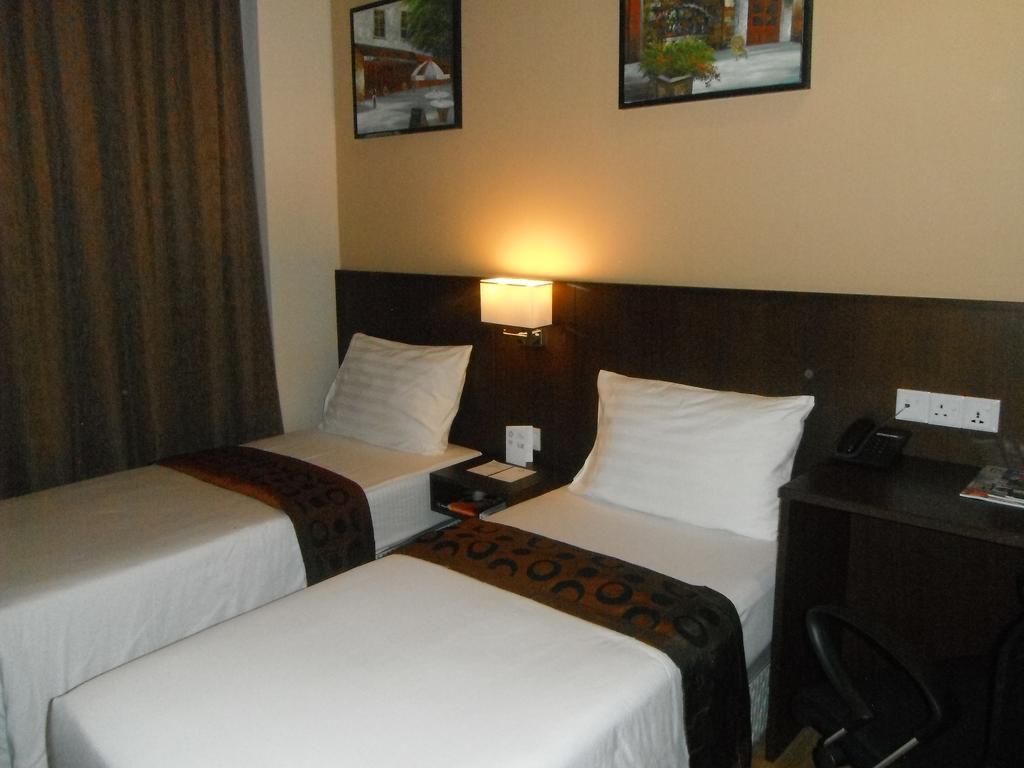 Keoja Hotel Kuala Belait Exterior foto